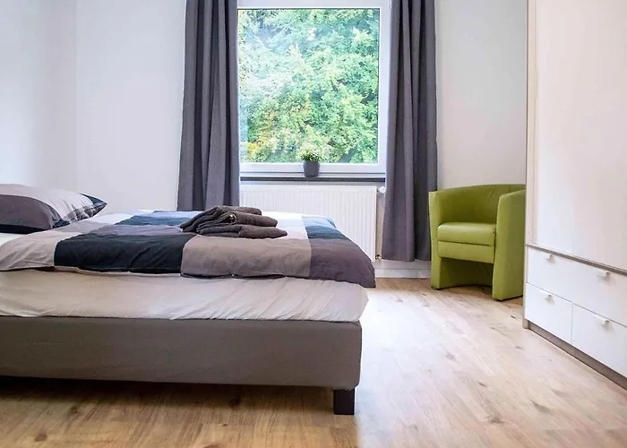 Modernes In Wuppertal-elberfeld Hotel *